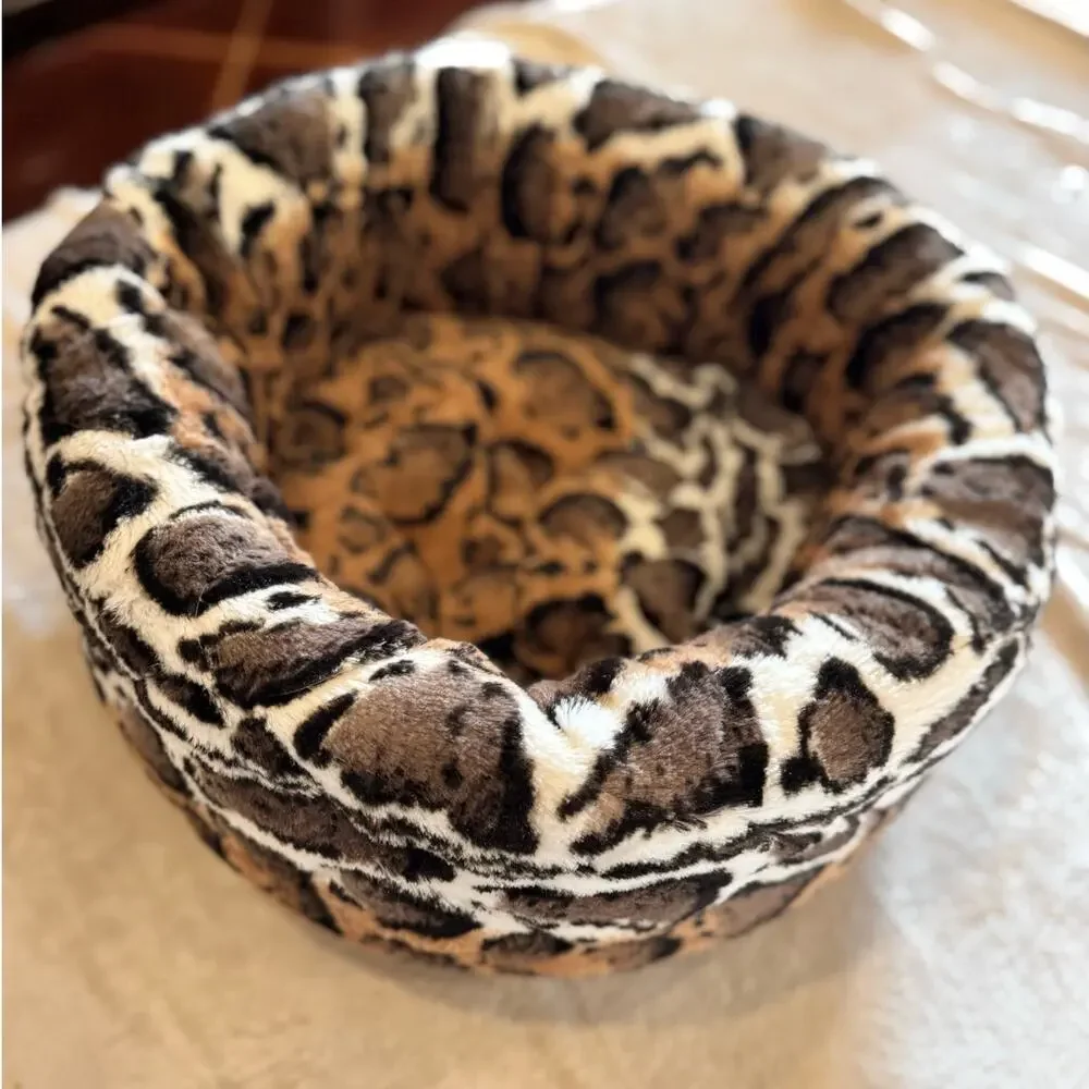 Clouded Leopard Faux Fur Donut Pet Bed – 18″ x 8″ – Plush, Washable Dog